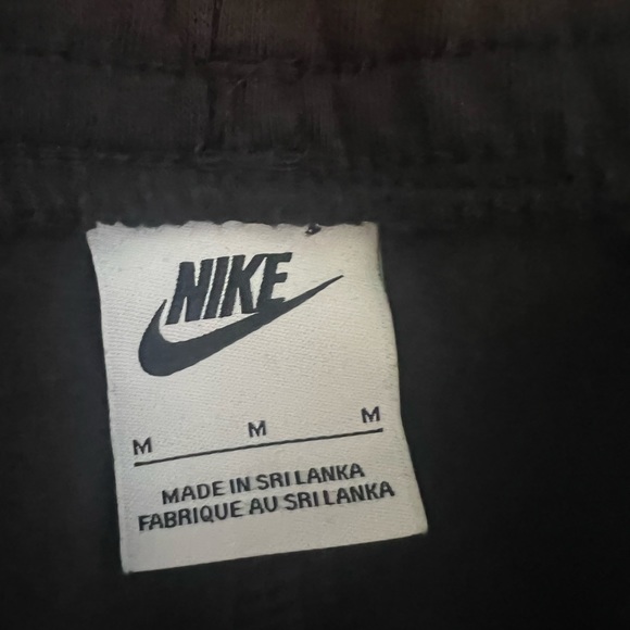 Nike pants - Picture 3 of 3